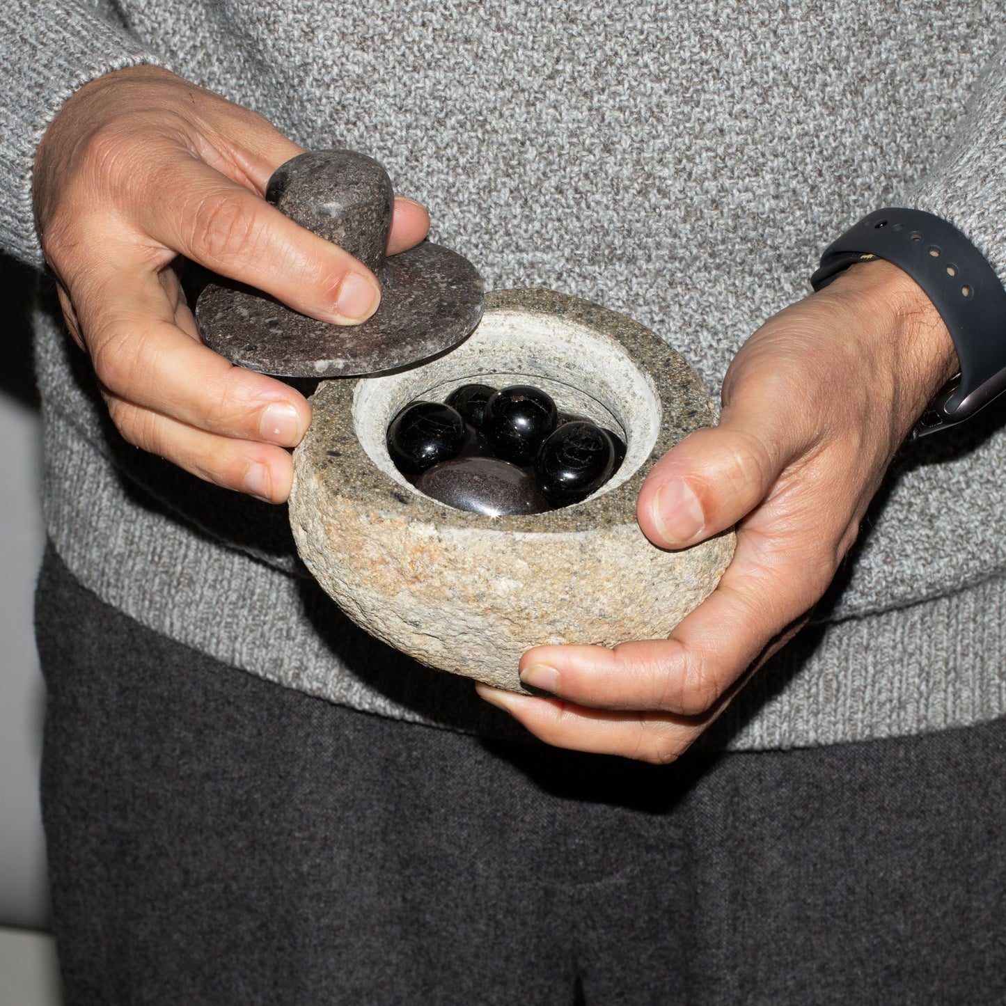 Natural Riverstone Grounding Pot - Medium (approx 12x8cm)