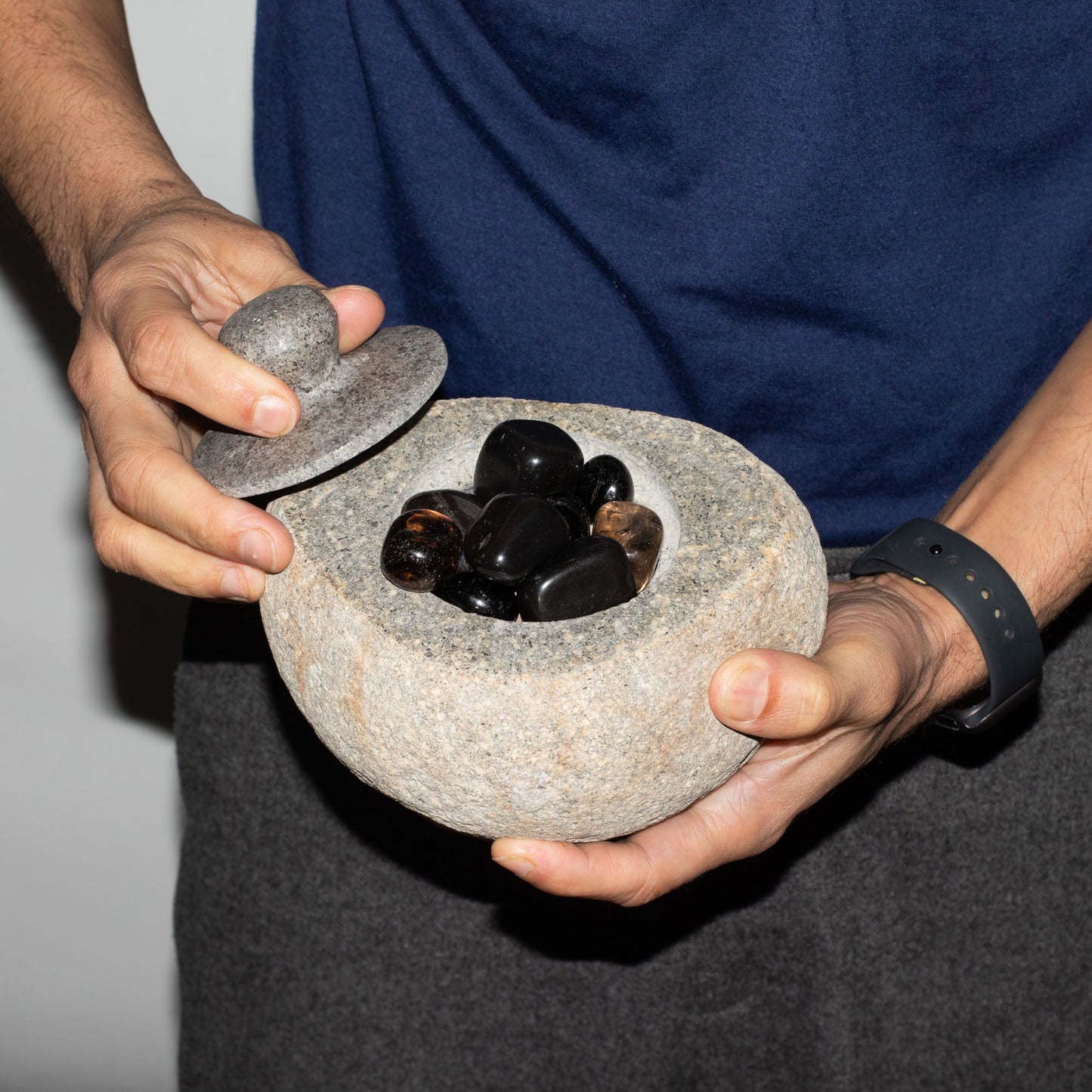 Natural Riverstone Grounding Pot - Large (approx 15x12cm)